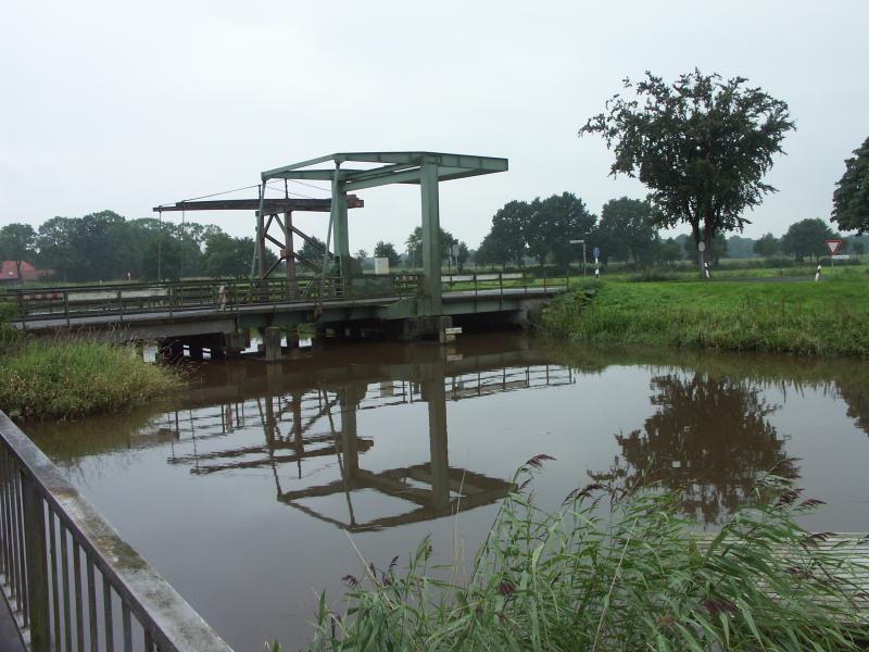 Datei:Holland-heide-tobiasbruecke-bei-rhaude.jpg