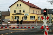 Rehfelde, am Bahnübergang