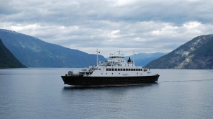 Fjordfähre im Sognefjord