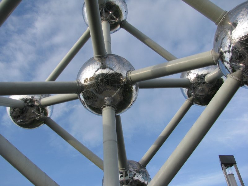 Datei:Bruessel-Atomium.jpg