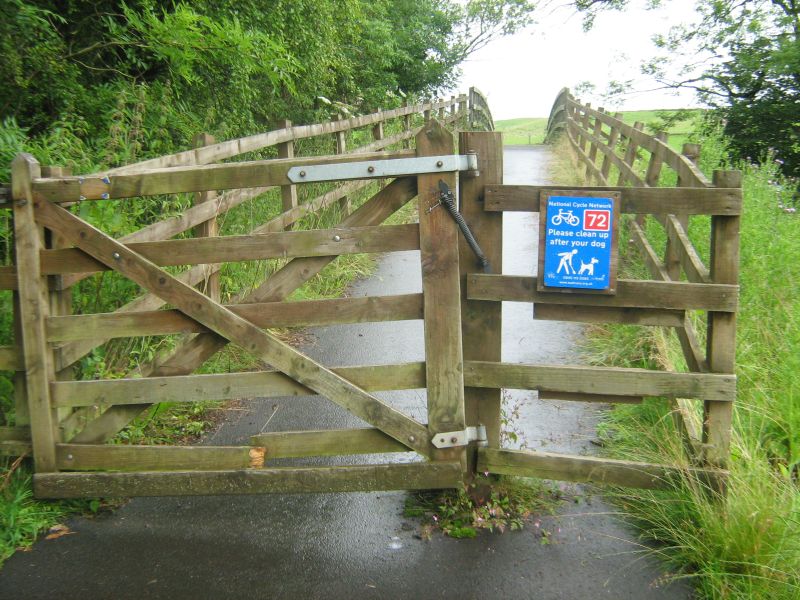 Datei:Gatter Hadrianswall.jpg