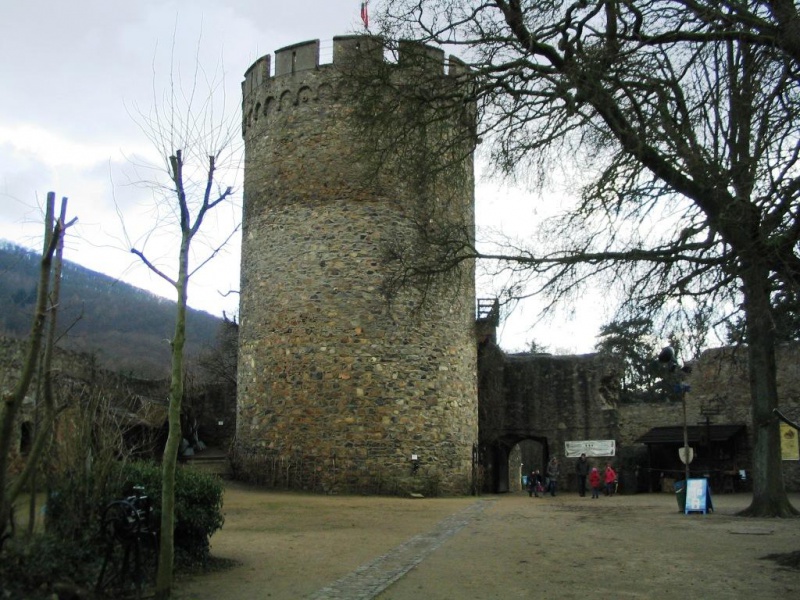 Datei:Alsbacher Schlossc.jpg