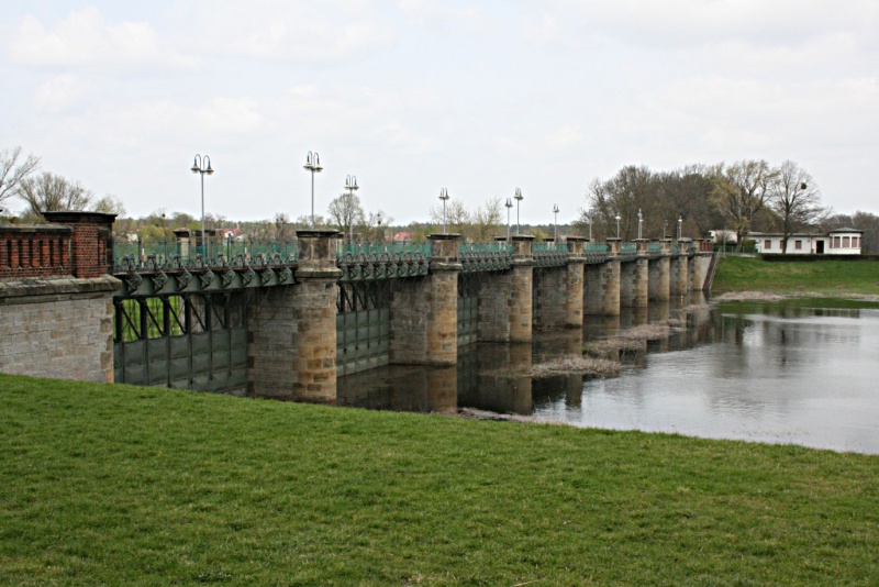 Datei:Elbe Pretziener Wehr.jpg