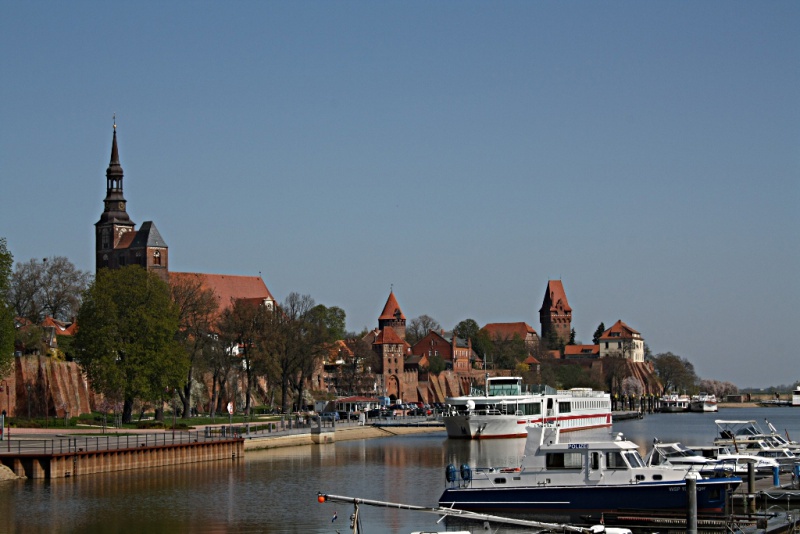 Datei:Elbe Tangermünde 1.jpg