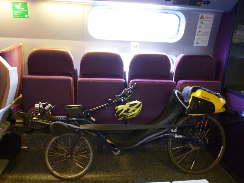 Datei:Liegerad im TGVLyria.jpg