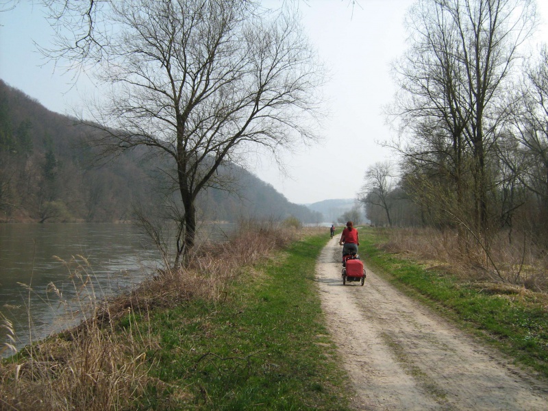 Datei:Vor Weltenburg.jpg